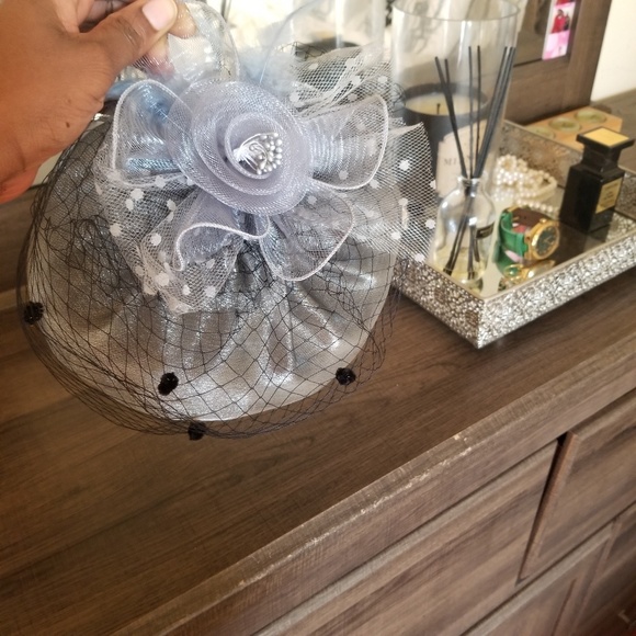 Fascinator - Picture 3 of 8